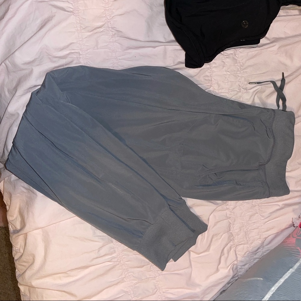 Athlete Free Jogger